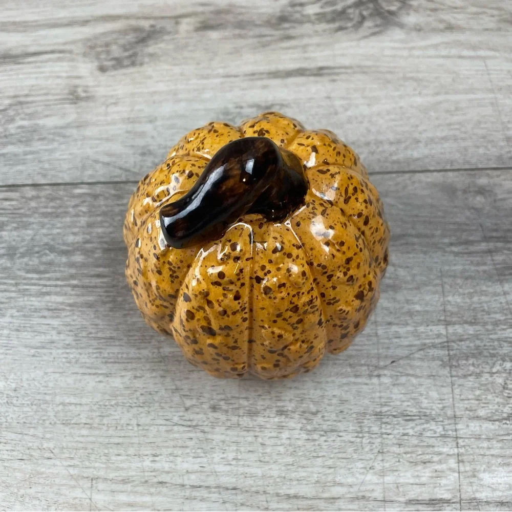 Small Beautiful Fall Halloween Decor Pumpkin 4” Tall Orange Brown Excellent